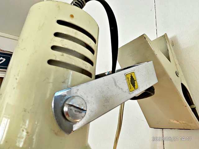 画像: SHINYO クリップスポット照明 店舗用 デスクライト 作業ライト 小型 ンテリア 照明器具