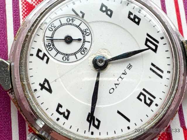 画像2: OH済み デッドストック（新品）メーカー不明 スモセコ  1940年代 文字盤SALVO 15石 戦前 戦後 