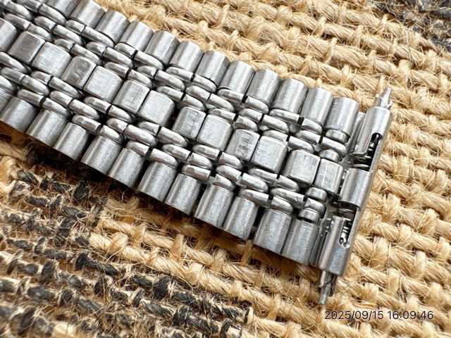 画像6: バネ式3 変則2連ステンレスベルト 18〜21mm 未使用デッドストック1970年代