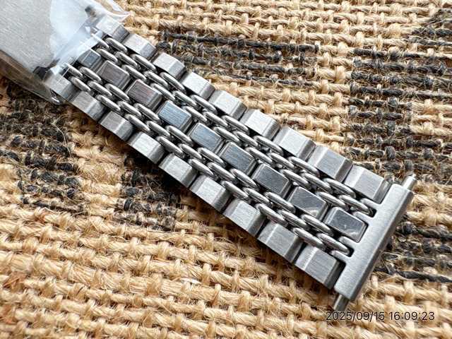 画像2: バネ式3 変則2連ステンレスベルト 18〜21mm 未使用デッドストック1970年代